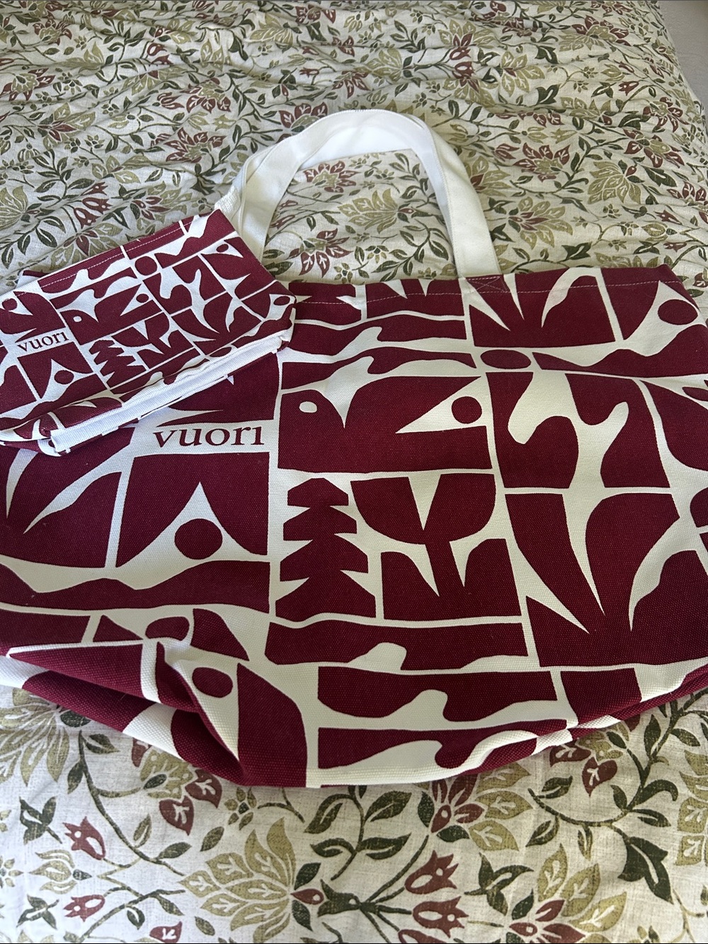Vuori Printed Canvas Tote Bag and Pouch Set Burgundy & Cream